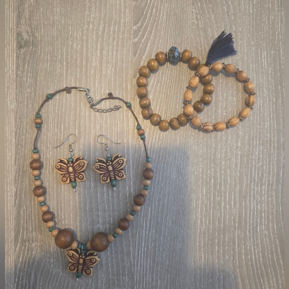 Wood butterfly set